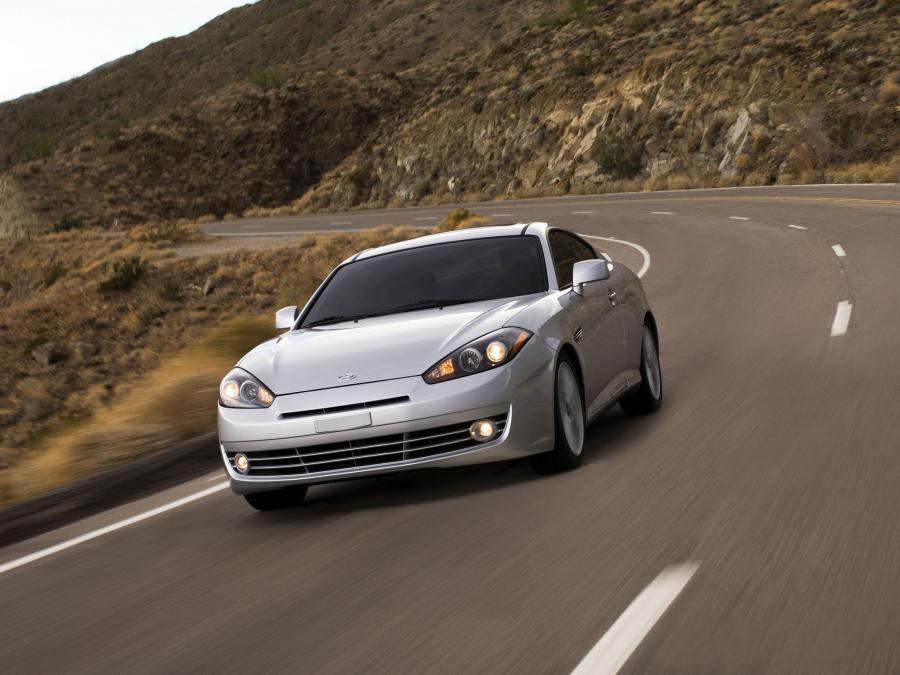 Hyundai Tiburon 2007 года  (фото 8 из 12)